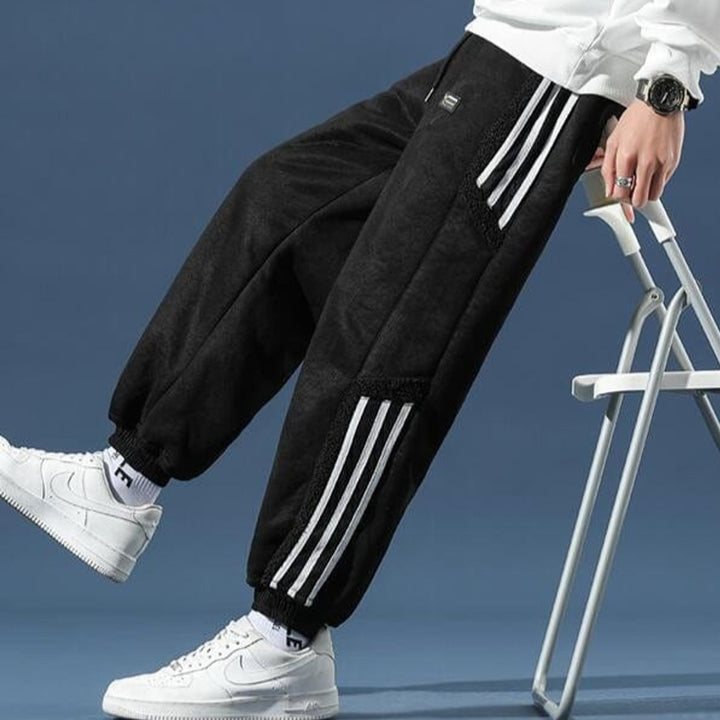 Men's Relaxed-Fit Tapered Sherpa-Panel Jogger Pants
