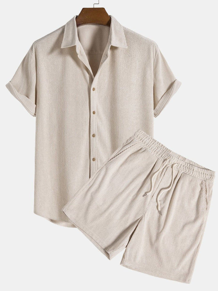 Men's Short-Sleeve Corduroy Button-Up Shirt
