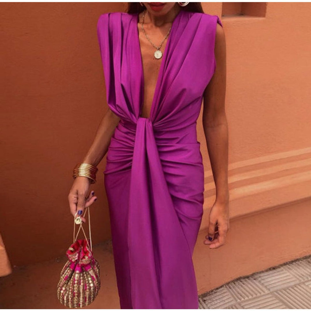 Women's Deep V-Neck Sleeveless Pleated Formal Dress