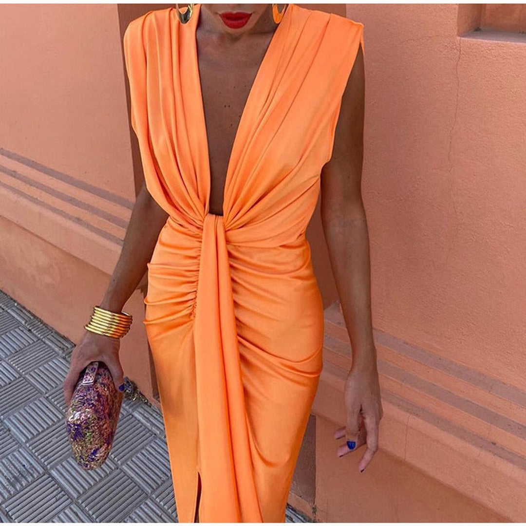 Women's Deep V-Neck Sleeveless Pleated Formal Dress