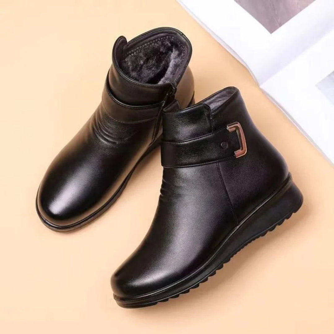 Women's Fleece-Lined Leather Buckle Strap Ankle Boots