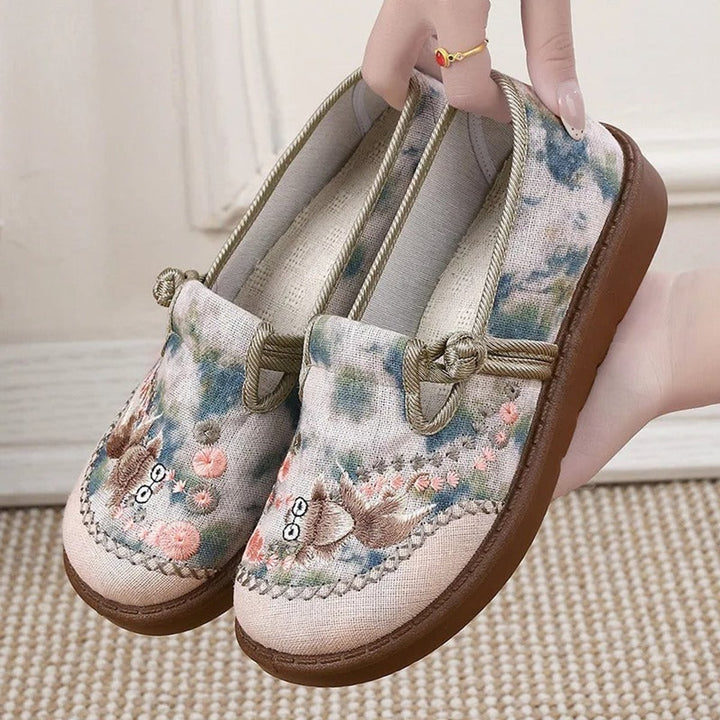 Women's Floral Embroidered Slip-On Canvas Loafers