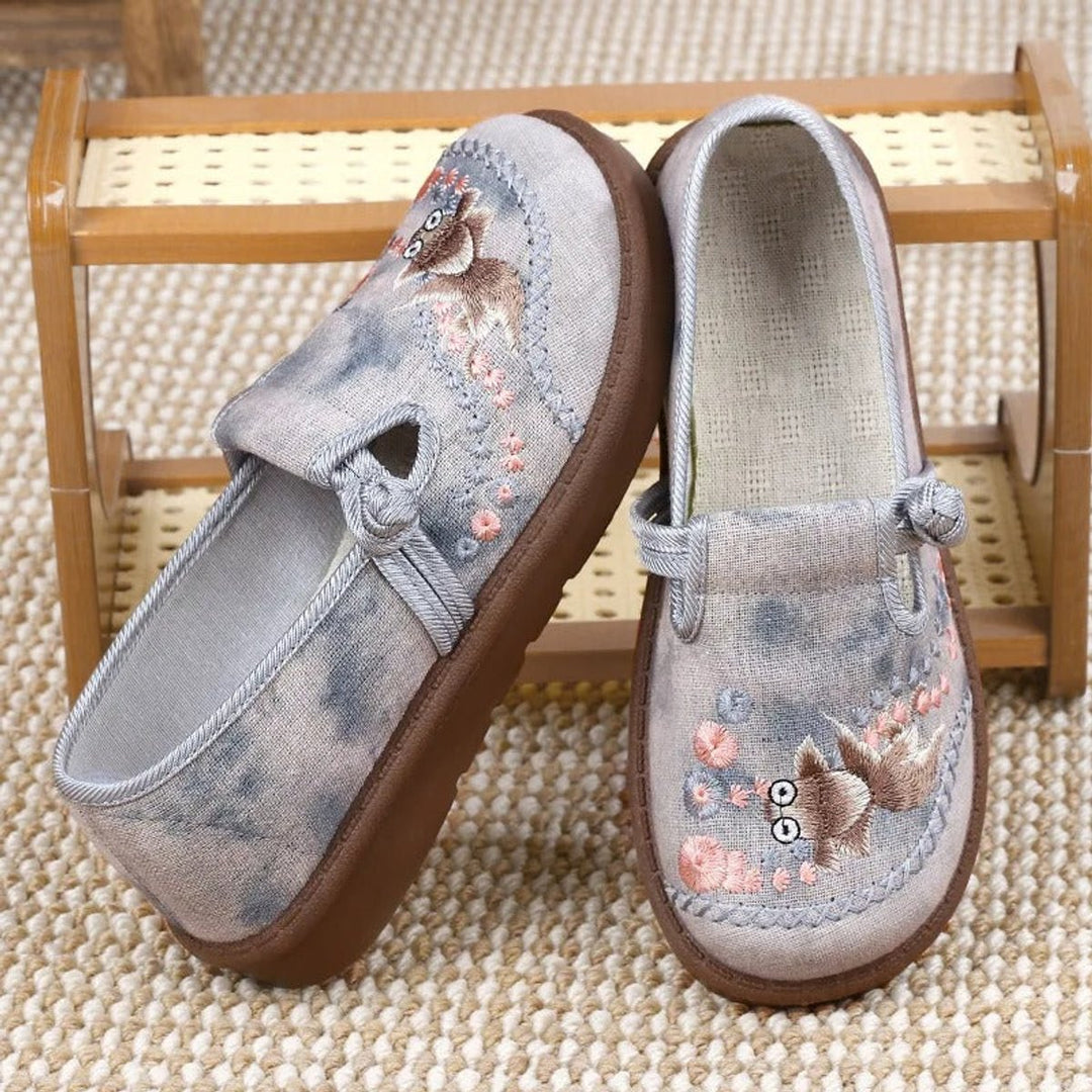 Women's Floral Embroidered Slip-On Canvas Loafers