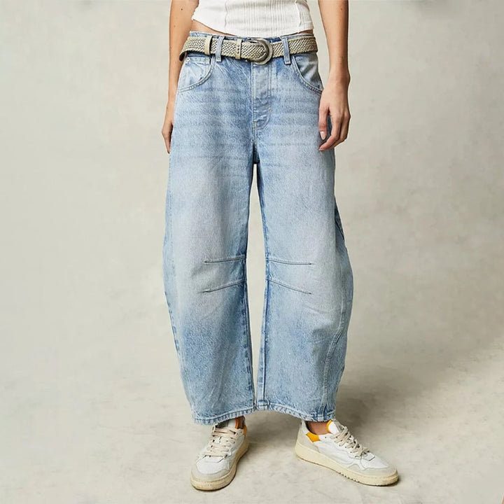 Women's High-Rise Barrel-Leg Relaxed-Fit Light Wash Jeans