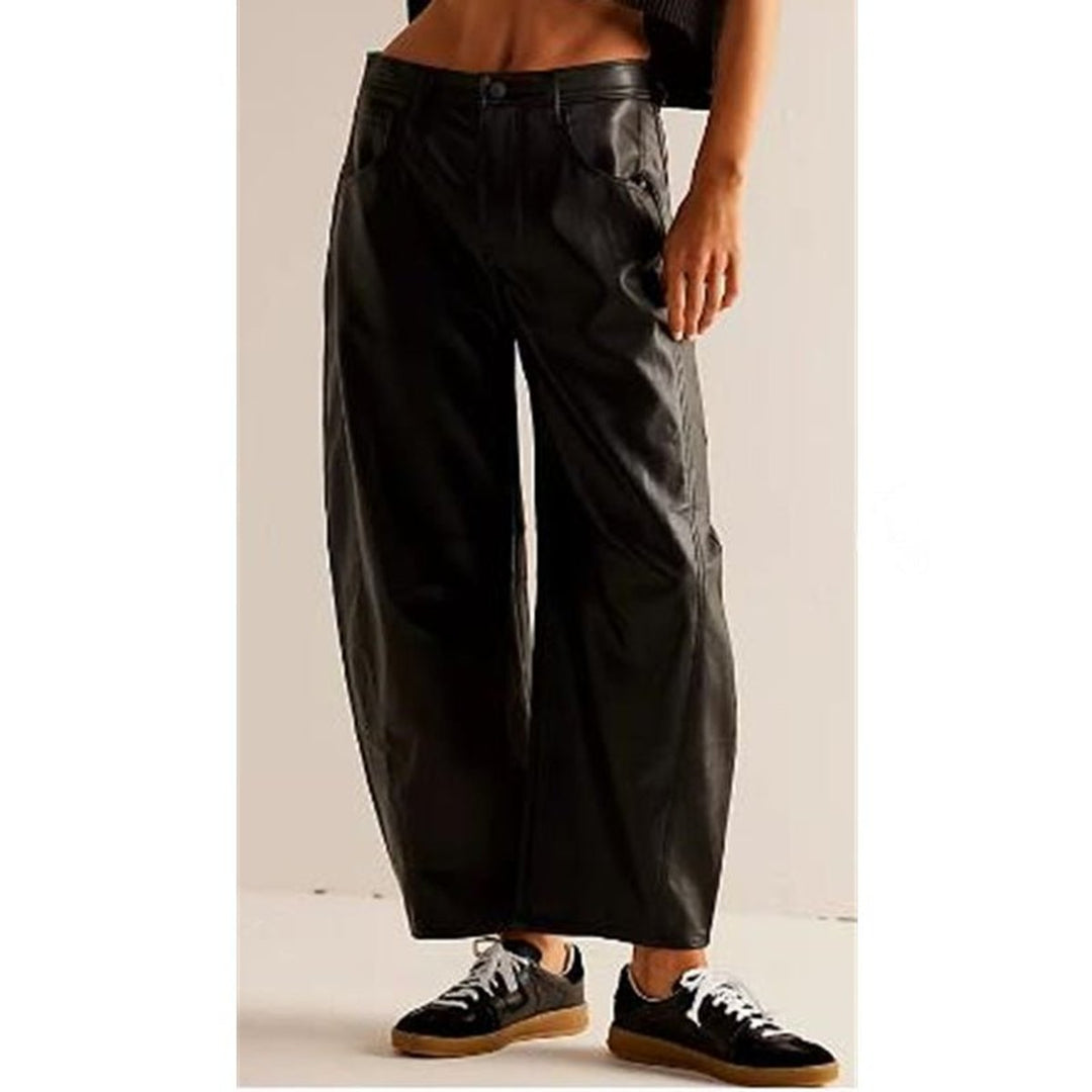 Women's High-Rise Barrel-Leg Relaxed-Fit Light Wash Jeans