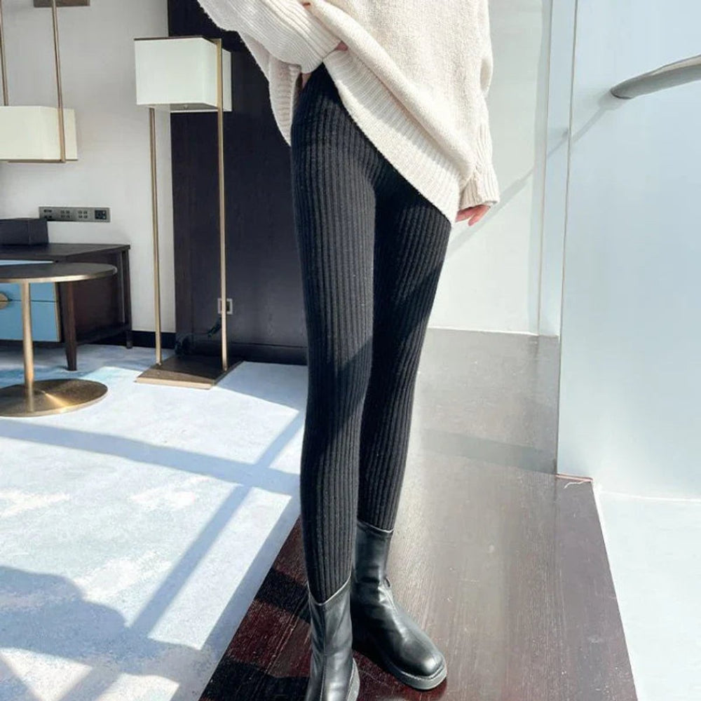 Women's High-Waist Ribbed Knit Legging