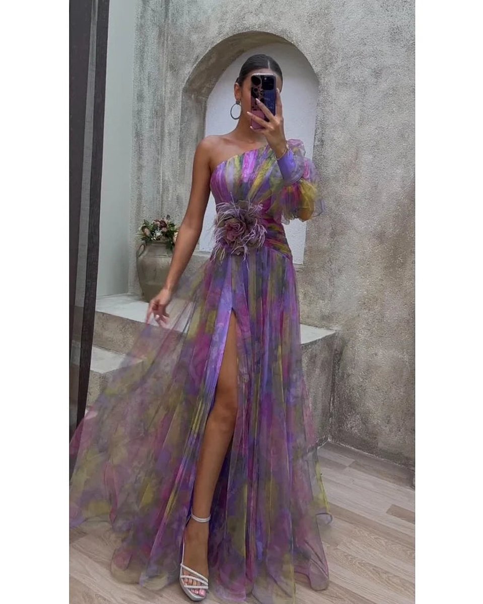 Women's One-Shoulder Long-Sleeve Tulle Formal Dress