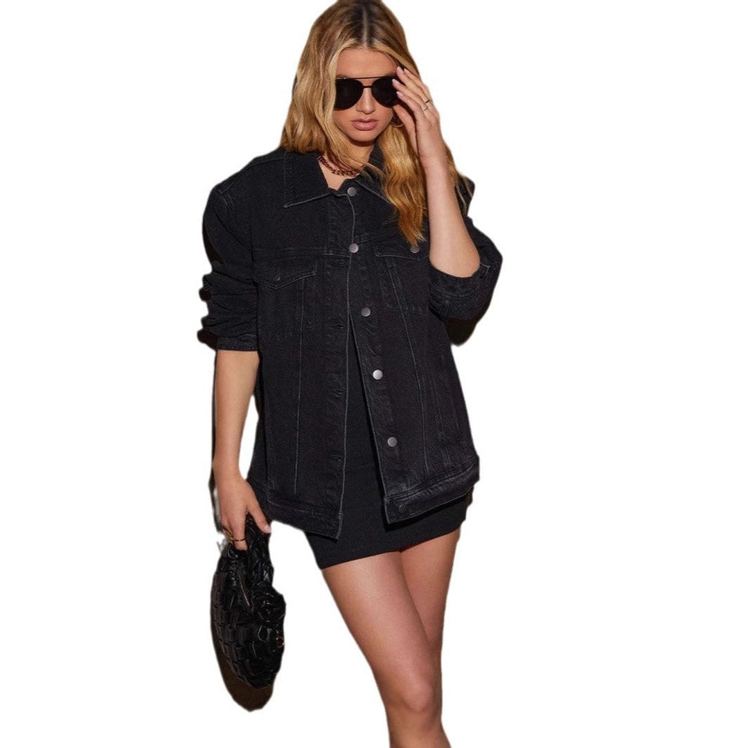 Women's Oversized Relaxed-Fit Button-Up Denim Jacket