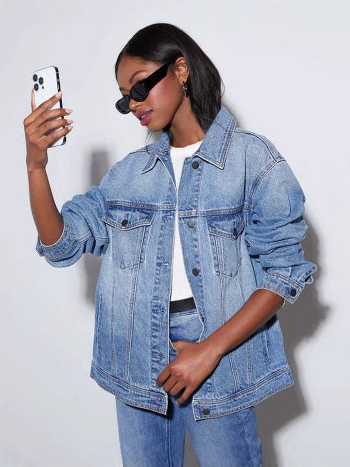 Women's Oversized Relaxed-Fit Button-Up Denim Jacket