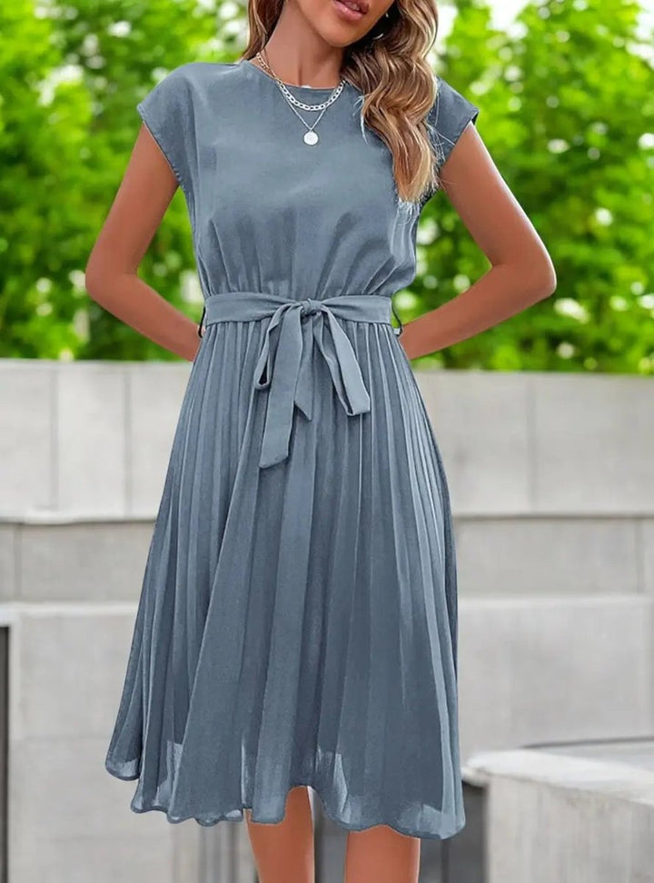 Women's Pleated Belted Cap-Sleeve Fall Midi Dress