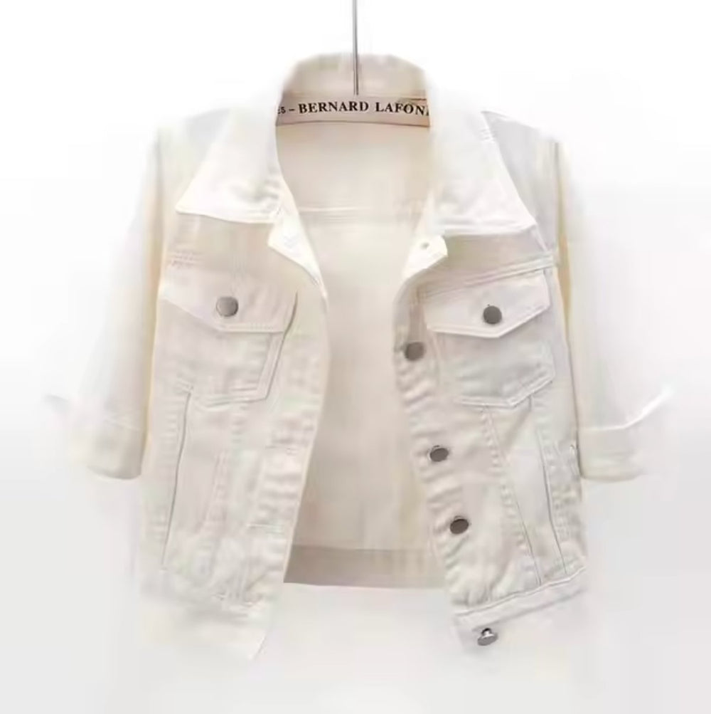 Women's Relaxed-Fit Cropped Button-Up Denim Jacket