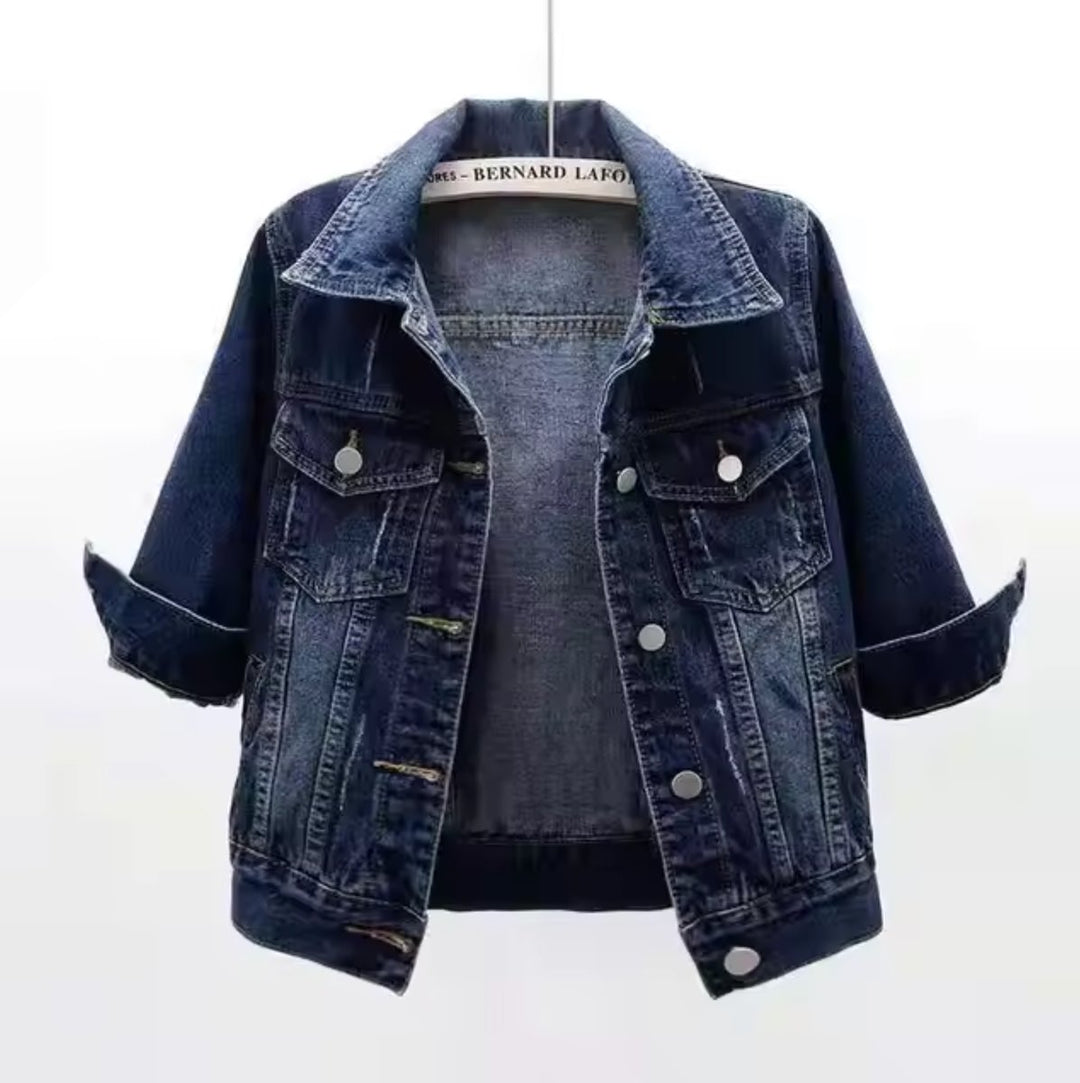 Women's Relaxed-Fit Cropped Button-Up Denim Jacket