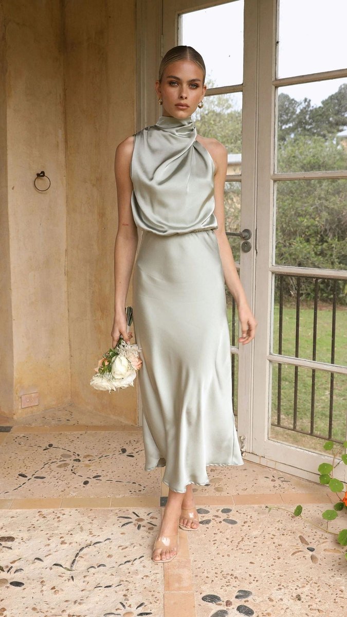 Women's Satin Halter-Neck Sleeveless Maxi Formal Dress