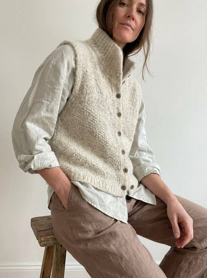 Women's Sleeveless Button-Front Knit Cardigan Vest