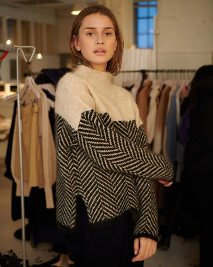 Women's Turtleneck Herringbone Knit Oversized Sweater